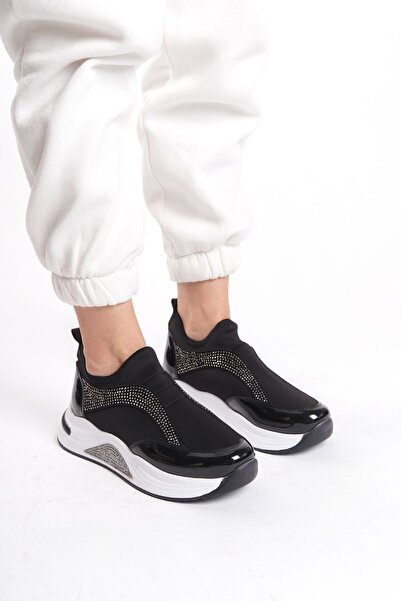 Limeo Black Side Shiny Stone Detailed Soft Comfortable High-Sole Sneaker Women's Sports Shoes