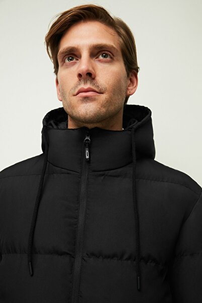 QAWWA Ανδρικό χειμερινό παλτό με μαύρη χοντρή επένδυση με κουκούλα νερού και αντιανεμικό