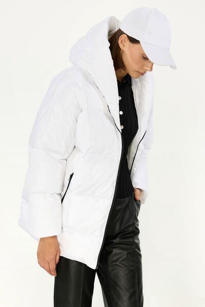 QAWWA White Women'S WindpRoof Coat - WaRm HoldeR and Filling Detail