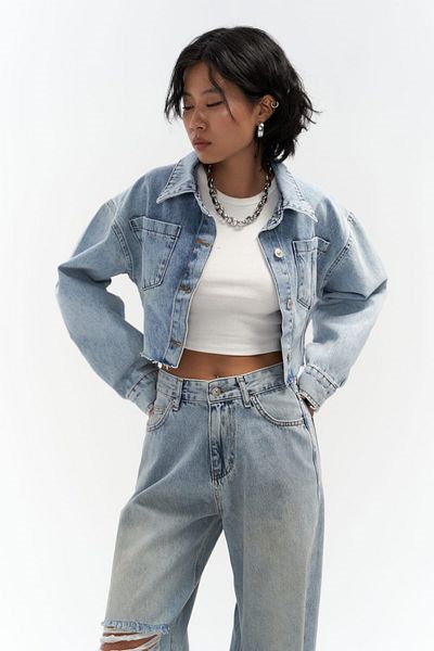 MAİ COLLECTİON Darcey Hellblaue kurze Jeansjacke