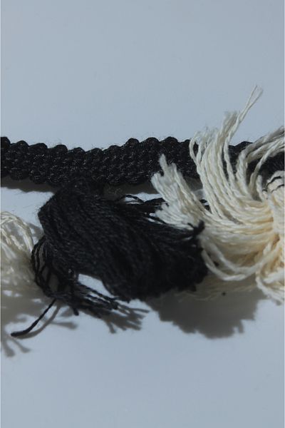 ÖZPAŞ TEKSTİL VE AKSESUAR 3 m Cream-Black 2-Color Tassel Strip