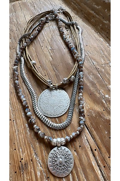 by özllem Design Bohemian Necklace Set