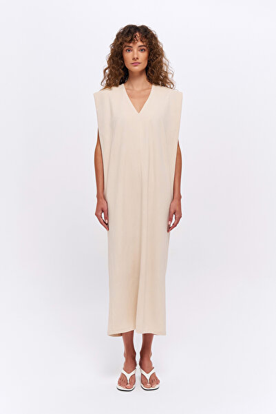 Quzu Természetes V-nyakú hosszú ruha - részletekkel