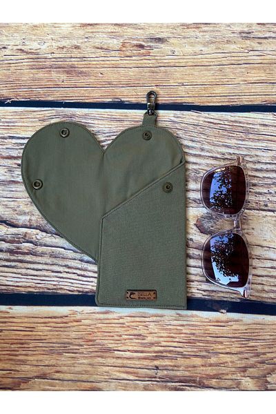 İsella Khaki Color Heart Glasses Case