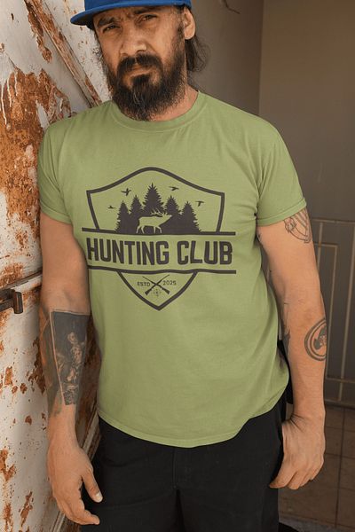 The Baski Premium Hunting Club Hunting Club εμπριμέ χακί μπλουζάκι - 100% βαμβάκι
