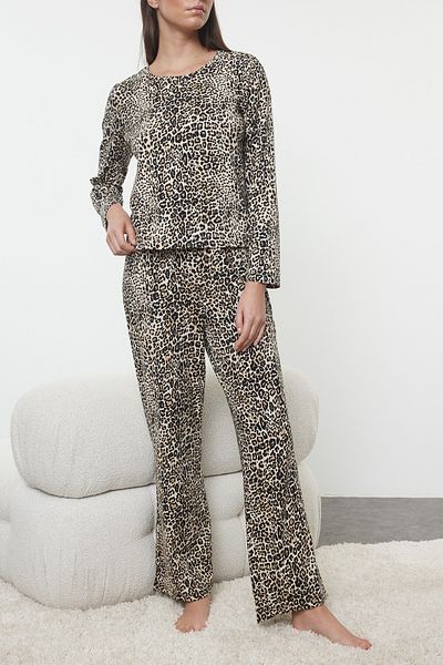 Trendyol Collection Bavlněné pyžamo s leopardím vzorem – vícebarevné s gumovým detailem Thmaw25Pt00110