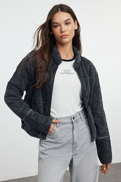 Trendyol Collection Übergroßer, anthrazitfarbener, gesteppter Baumwollmantel – waschbar, aufblasbar, TWOAW25MO00137