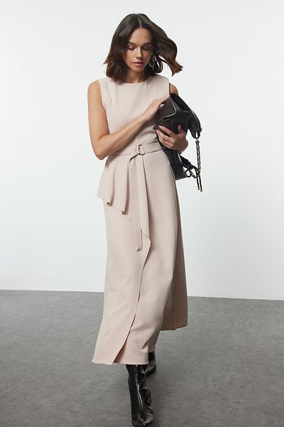 Trendyol Modest Μπεζ υφαντό φόρεμα Gilet - Αμάνικο με ζώνη και λεπτομέρεια μπροστά TCTAW25EB00088