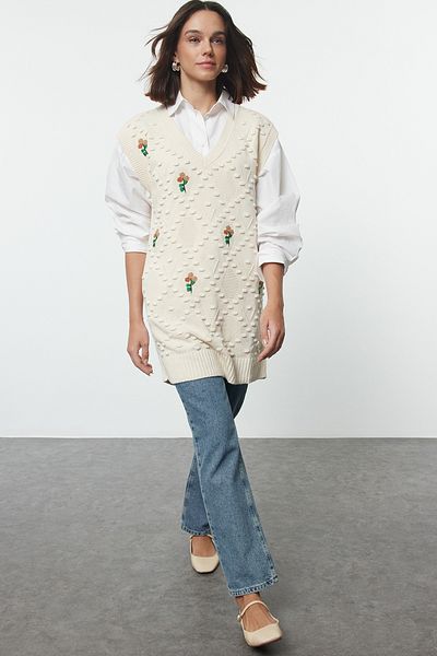 Trendyol Modest Stone Flower Patterned Embroidery Knitwear Sweater - TCTAW25UV00011