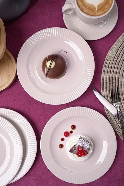 Farika Porselen 6-Piece Elif Lean 6-Piece Cake Set 18 Porcelain White Round Bpa Free Modern Cake Plate