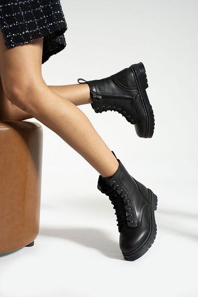 İnan Ayakkabı Women's Black Boots - 4 CM Sole
