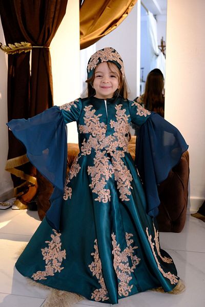 Shıne dresses قفطان بيندالي أخضر للفتيات