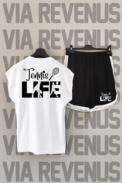 Vordevia Αθλητικό μπλουζάκι Tennis Life White με μηδενικό μανίκι και μαύρο σορτς - Σετ αθλητικών ενδυμάτων με στάμπα στην πλάτη