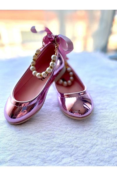 TOBAİ Balerina fetita cu perle