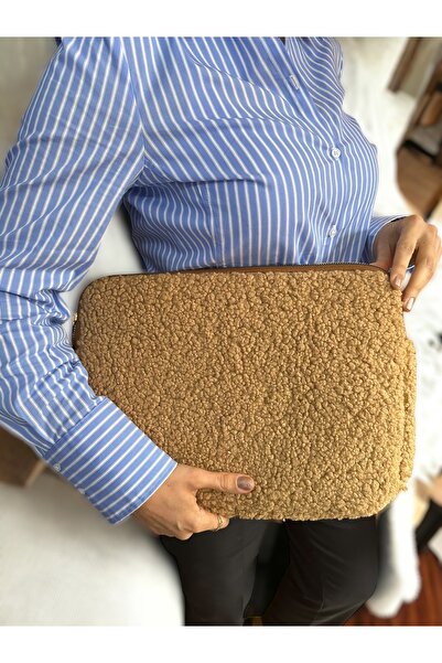 PLUSH STUDIO TeddyChic 13.3 Inch PlushGuard - Laptop Cover and Bag, 36x26cm Clutch