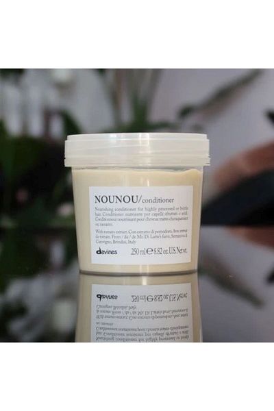 Davines Forbeautynesli.853Nounou - Elegant, Shiny and Soft Conditioner (75605) 8.82oz. Q28