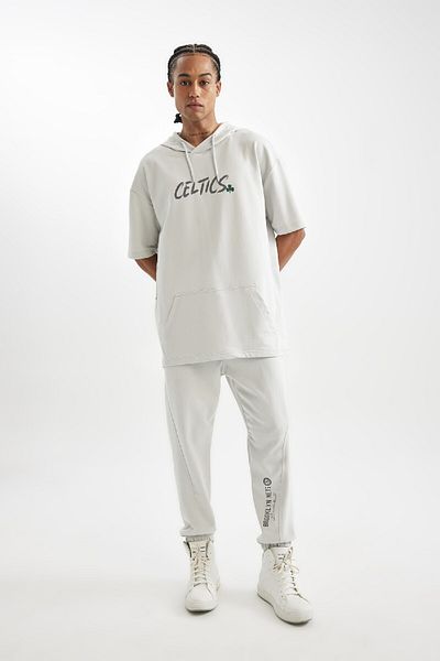 DeFacto Brooklyn Nets Fit NBA - Ανδρικό γκρι παντελόνι πίστας Skuba Jogger C8924ax24au