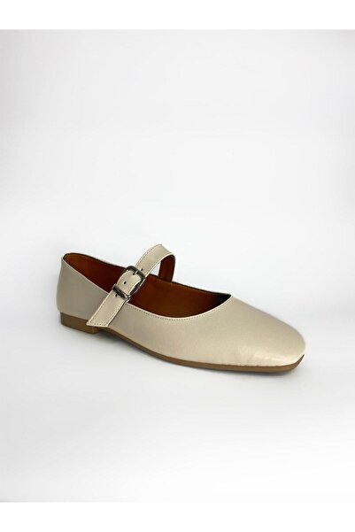 Büşra Sultan Ayakkabı & Çanta Kadın Bej Tokalı Bantlı Balerin Babet