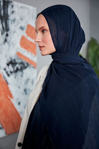 Scarf Şal cu dungi cu pompon din şifon bleumarin Arya