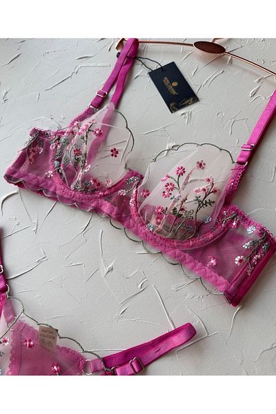 İntive Lingerie Σετ σουτιέν με διαφανές λουλουδάτο σχέδιο Victoria Barbie