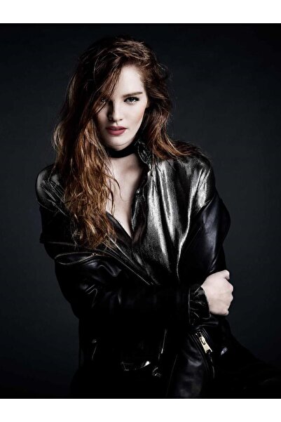 L'Oreal Paris L'oréal Paris Color Riche Matte Addiction Ruj 347 Haute Rouge - Kırmızı