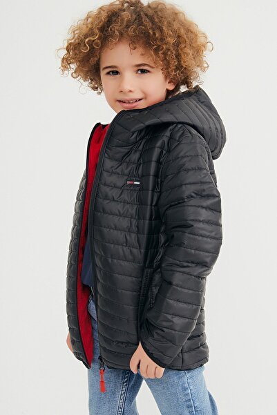 QAWWA Erkek Çocuk Su Ve Rüzgar Geçirmez Elyaf Dolgulu Kışlık Siyah Kapüşonlu Mont