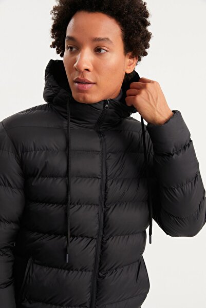 Goccix Ανδρικό μαύρο αντιανεμικό πουπουλένιο παλτό Gdm-230