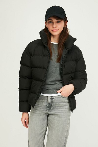 QAWWA Women's Black Fiber Filled Windproof Hooded Winter Coat