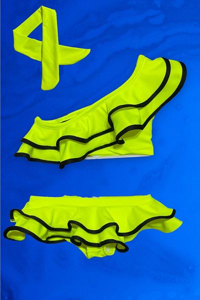 Lolliboomkids Νέον για κορίτσια Χρώματα Phosphor Green Color One Shoulder Ruffle Σετ μπικίνι + κεφαλόδεσμος τελευταίας μόδας