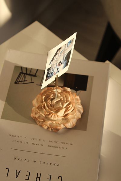 The Craft Thor Concrete Peony Note and Photo Holder