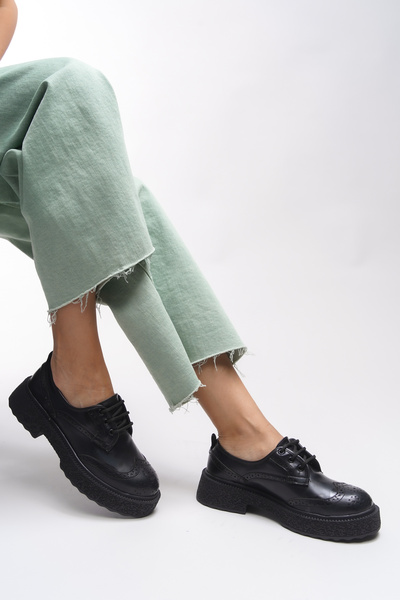 Riccon Kadın Bağcıklı Loafer Mat Siyah Rugan