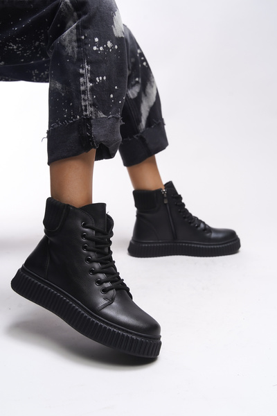 Riccon Dhaeleth fekete női csizma - 0012401   Modell