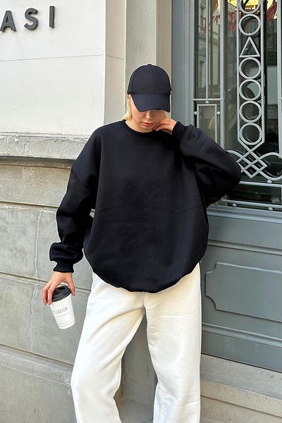 Swist Γυναικείο φούτερ σε μαύρο χρώμα Oversize Basic Crew Neck με Fleece Εσωτερικό