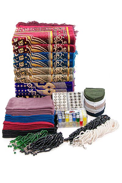 ihvanonline Velvet Prayer Rug Set for 20 People - Hajj and Umrah