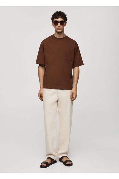 MANGO Man T-shirt z kieszeniami, wykonany w 100% z bawełny