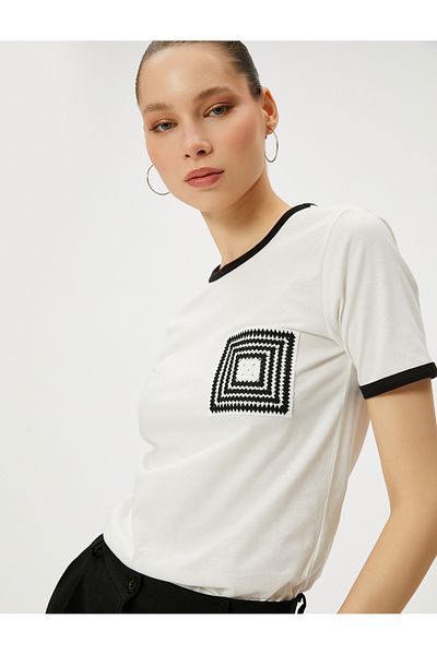Koton Βαμβακερό κοντομάνικο T-shirt - Crew Neck, Crochet Λεπτομέρεια