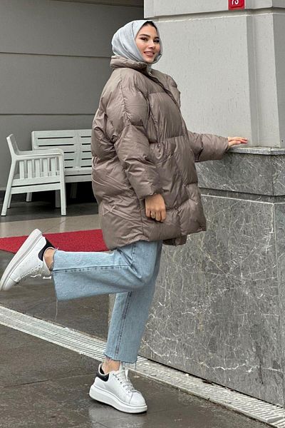 MERVEN AKYÜZ Eva Puffer Jacket - Stone Color