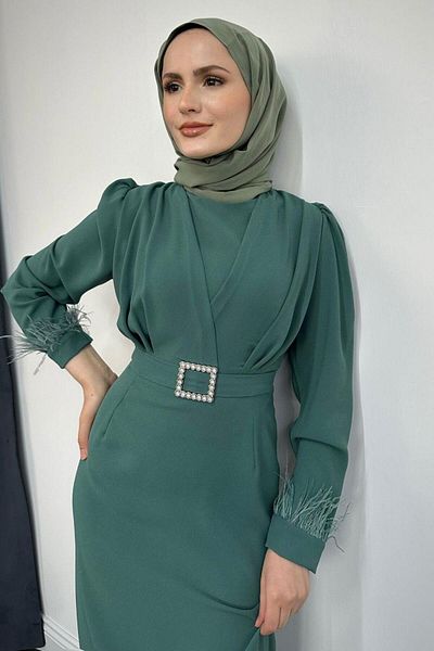 MERVEN AKYÜZ Βραδινό φόρεμα με μολύβι Mint Green Stell - Λεπτομερή μανίκια με πούπουλα
