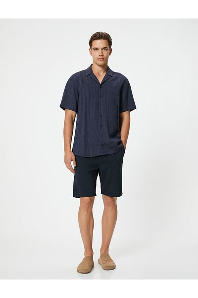 Koton Σορτς Chino Slim Fit - Λεπτομέρεια με κορδόνια στη μέση και στην τσέπη