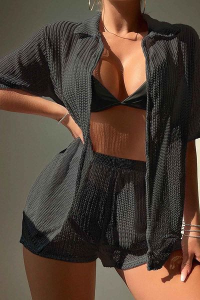 Angelsin Strandkleid – Set mit Shorts in Hemdoptik, Kragendetail und Pareo