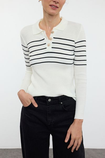 Edit by Trendyol Ecru Striped Basic Fitted Knitwear Sweater Tedaw25Kz00016