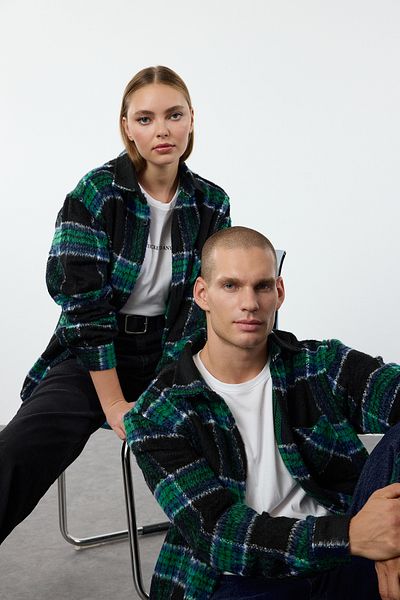 Trendyol Collection Μαύρο Unisex Oversize Fit Χειμερινό καρό πουκάμισο ξυλοκόπο TMNAW25GO00024