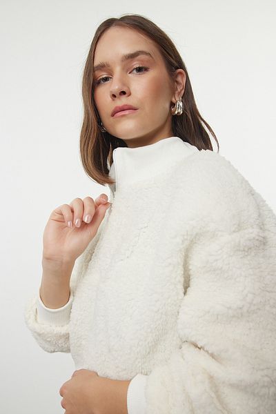 Trendyol Collection Плюшен суичър Ecru - с цип, широка кройка, дебел плетен Twoaw25sw00025