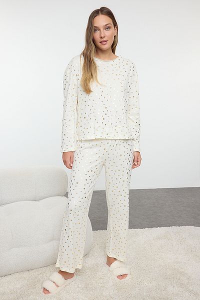 Trendyol Collection Varak Stern bedrucktes Baumwoll-Pyjama-Set – THMAW25PT00145