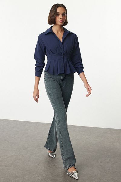 Trendyol Collection Tmavě modrá tkaná košile - pasový střih, model TWOAW24GO00186