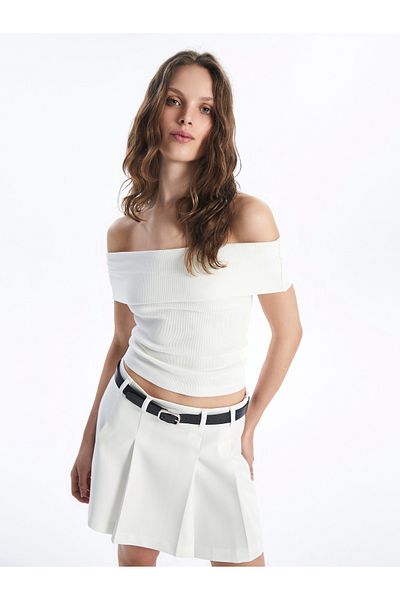 LC Waikiki Damenbluse – Design mit U-Boot-Ausschnitt