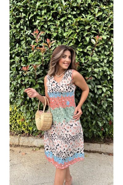 Moka Shopin Mokashopin - Sleeveless V-Neck and Floral Print Women's Single Jersey Dress