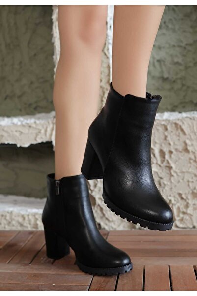 werfen Kadın  Günlük Kullanımlı  Sade Kısa Bot