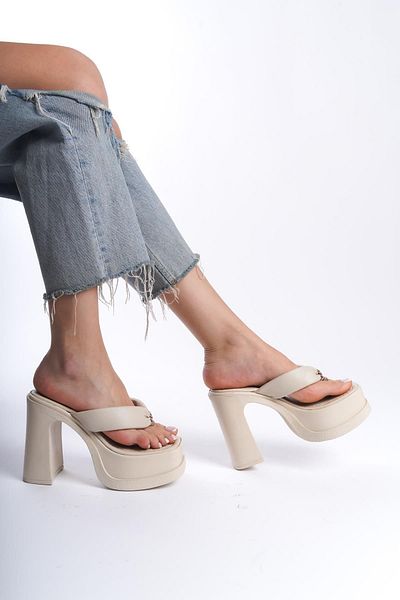 Preshley Flip-flops Geyala bej pentru femei (12 cm) Papuci cu toc cu platformă