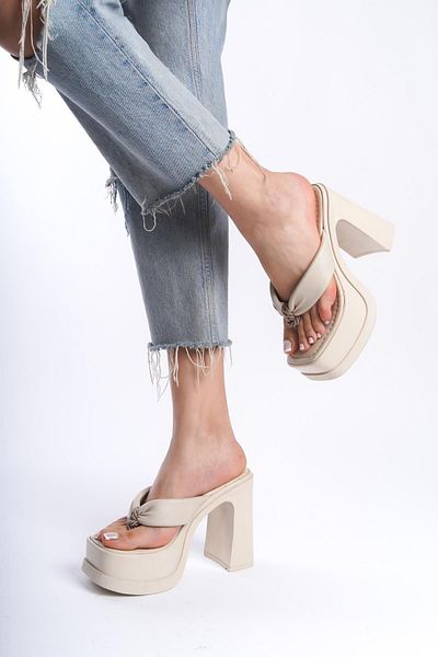 Preshley Flip-flops Geyala bej pentru femei (12 cm) Papuci cu toc cu platformă
